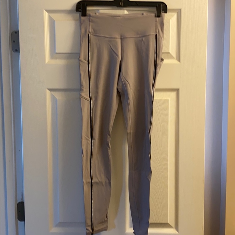 Lululemon speed up tight